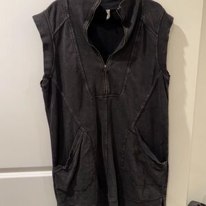 Anthropologie Sleeveless Black Zip-Up Vest